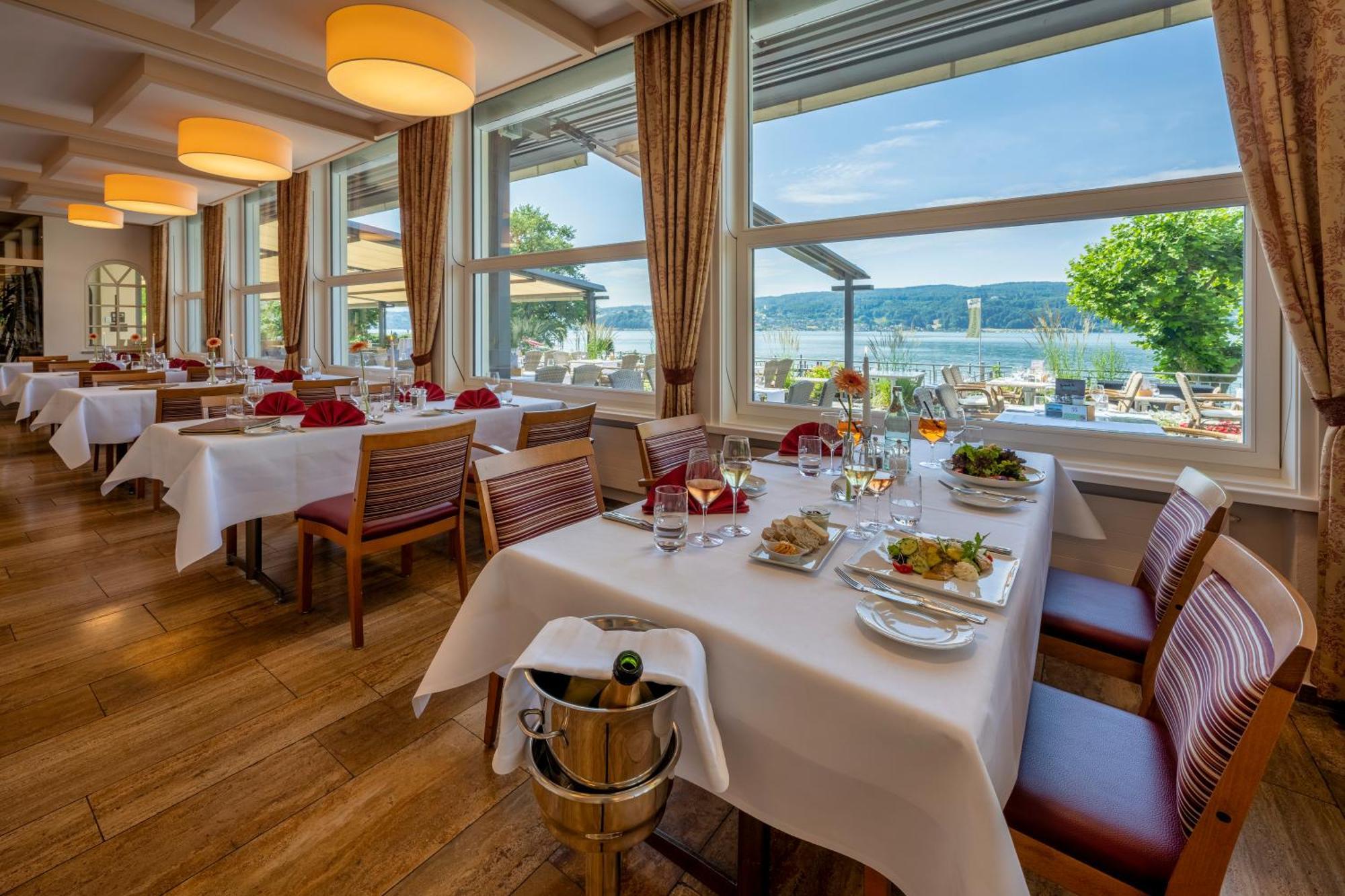 Strandhotel Loechnerhaus Đảo Đảo Reichenau Ngoại thất bức ảnh
