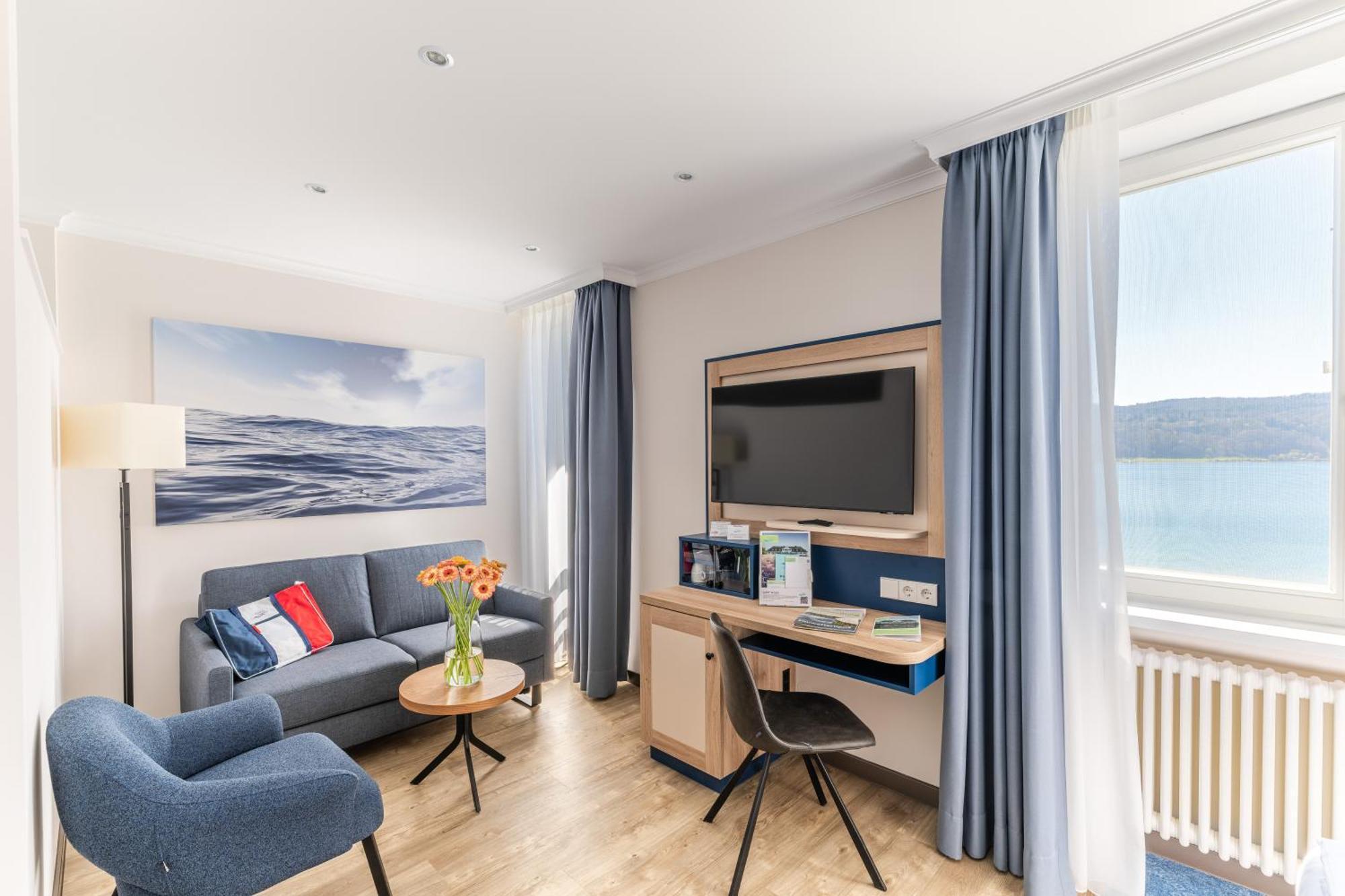 Strandhotel Loechnerhaus Đảo Đảo Reichenau Ngoại thất bức ảnh
