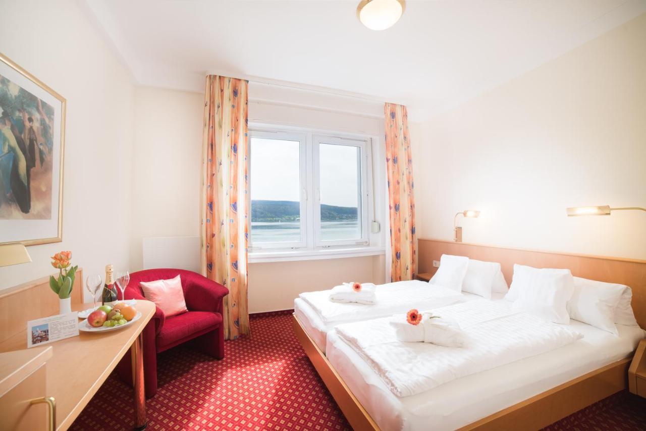 Strandhotel Loechnerhaus Đảo Đảo Reichenau Ngoại thất bức ảnh